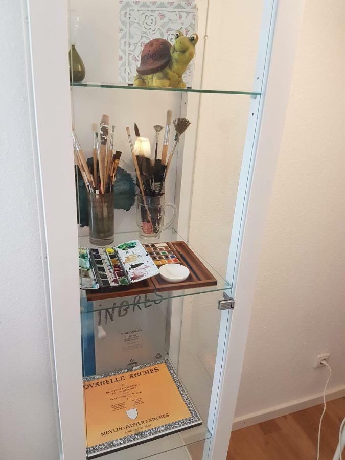 Kuenstler Ferienwohnung 3 Zimmer Kueche Bad Zentrale Lage Wulsbuttel ภายนอก รูปภาพ